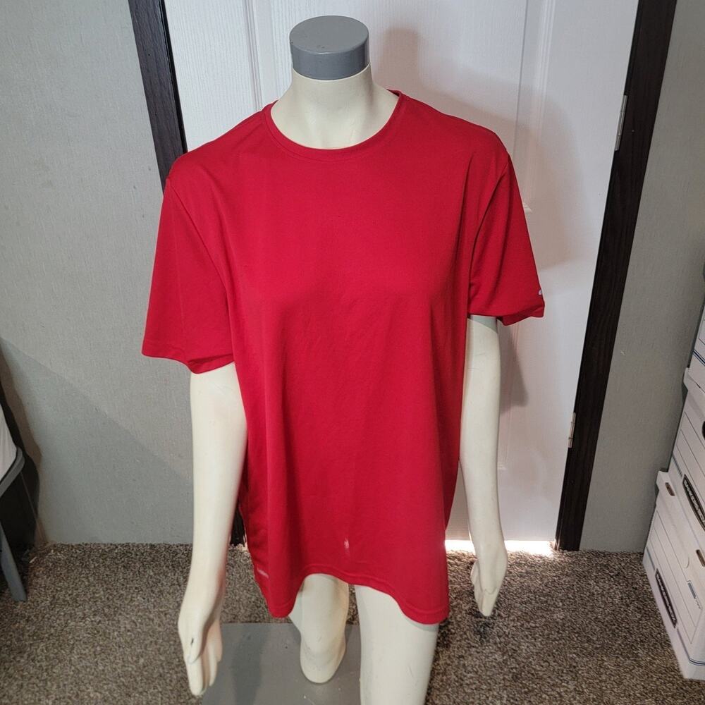 Athletic men's red t-shirt XL